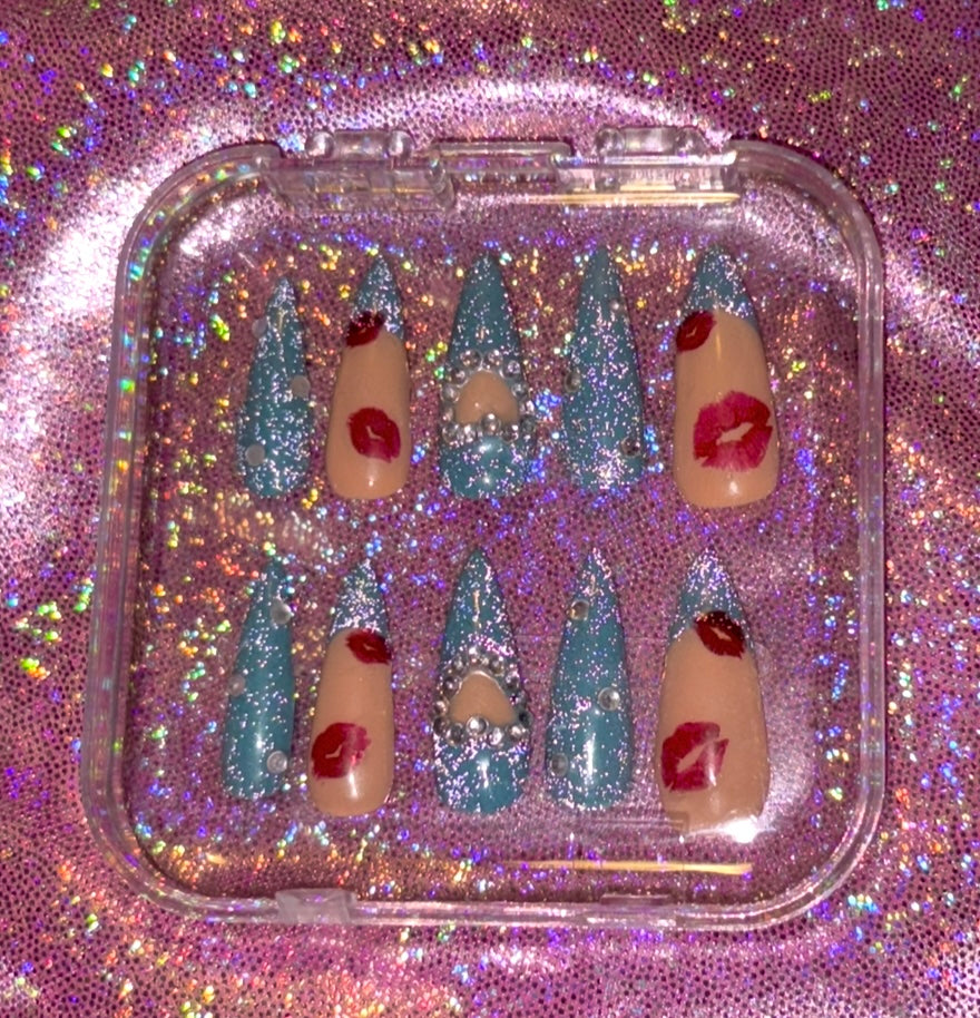 Sabrina Carpenter Inspired Press On Nails